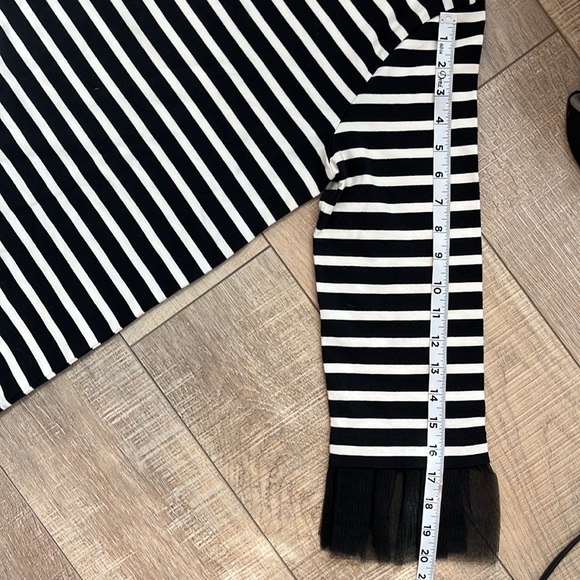 J Crew black and white stripe 3/4 sleeve with lace detail soft and stretchy M - Picture 10 of 10